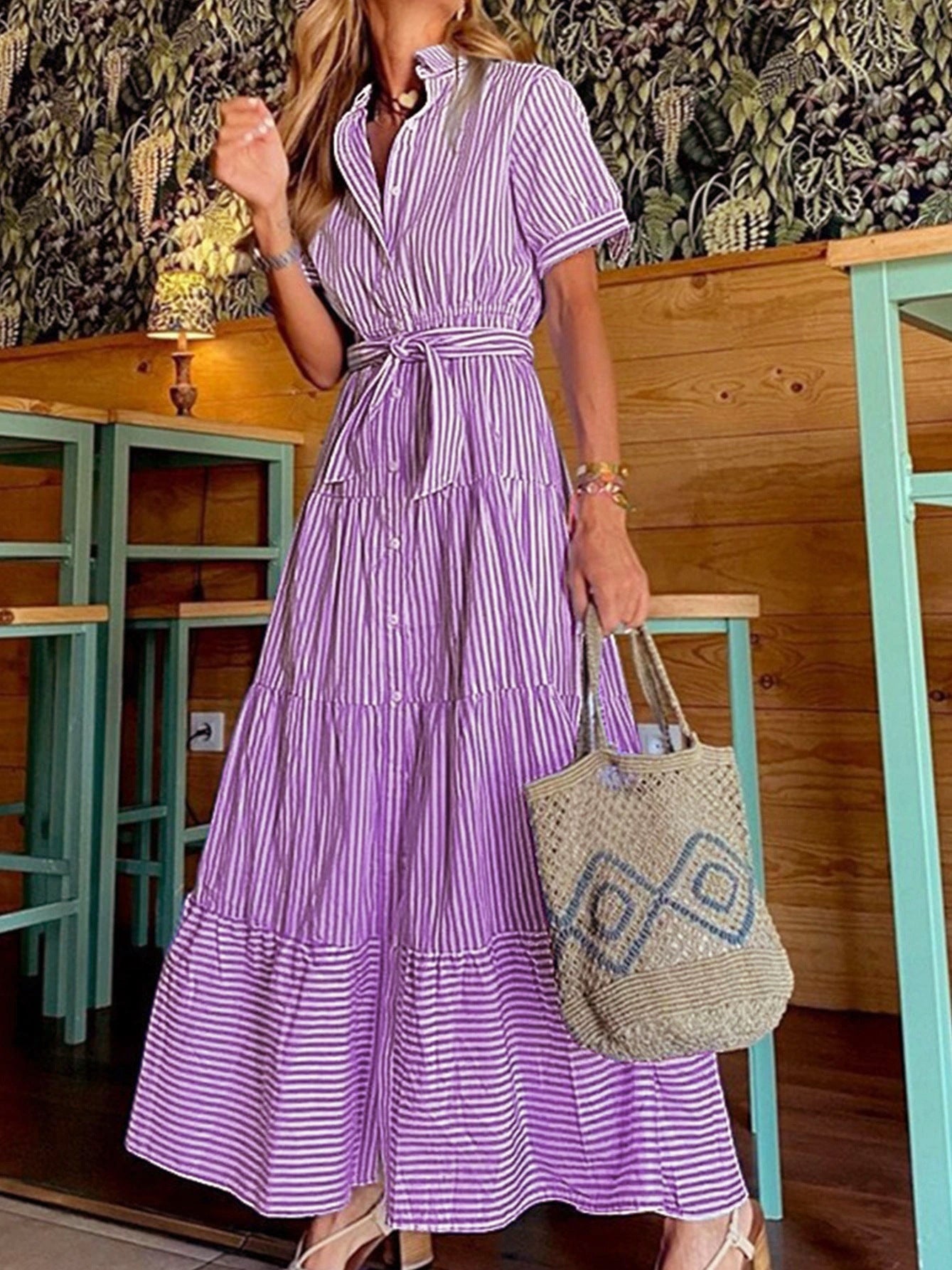 Short-Sleeved V-Neck Ruffled Summer Dress